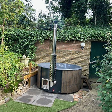 Vila Bosboerderij De Goudsberg Met Hottub In Tuin Lunteren Exteriér fotografie